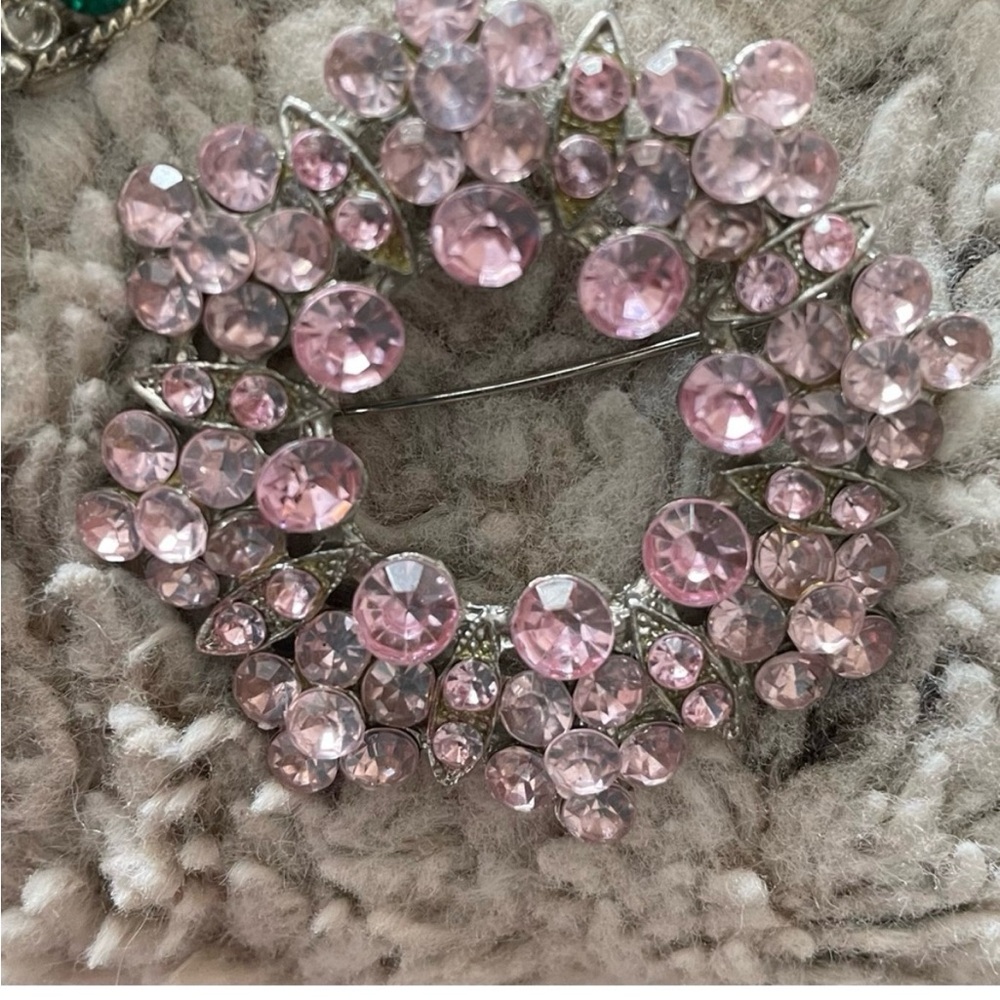 Elegant Pink Crystal Brooch